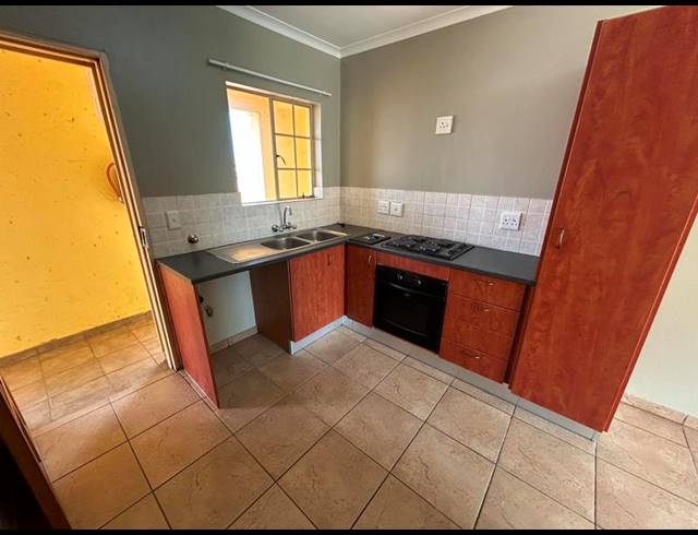 1 BEDROOM APARTMENT FOR SALE IN THE REEDS